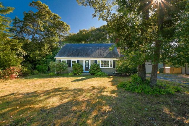 679 N Falmouth Highway, North Falmouth, MA 02556