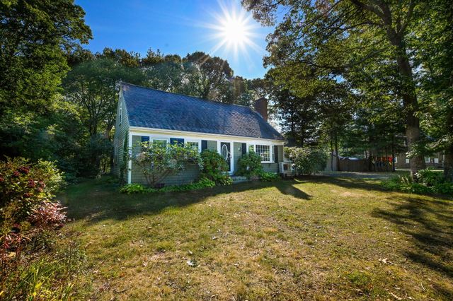 679 N Falmouth Highway, North Falmouth, MA 02556