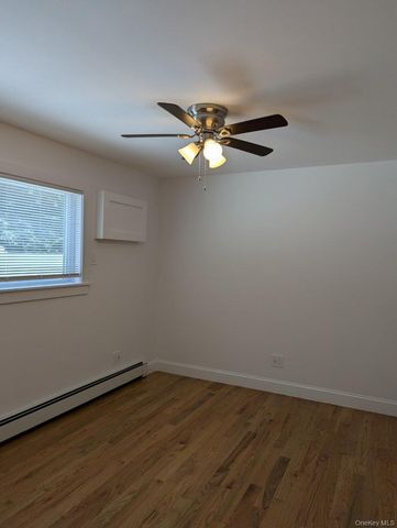 1737 N Gardiner Drive, Bay Shore, NY 11706
