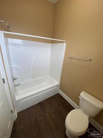 7071 Lake Joanne Dr 2A, Pensacola, FL 32506