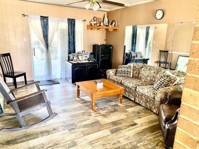 4001 Burning Tree Lane, Garland, TX 75042