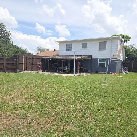 4001 Burning Tree Lane, Garland, TX 75042