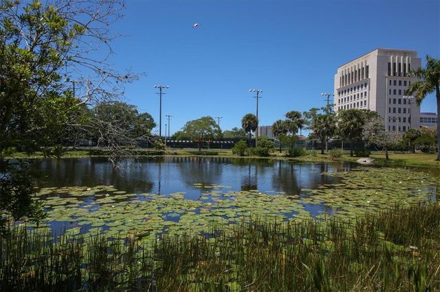 2313 LINDSTROM STREET, Sarasota, FL 34237