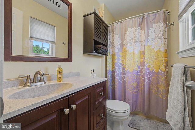420 CEDARCREST LN, Upper Chichester, PA 19014