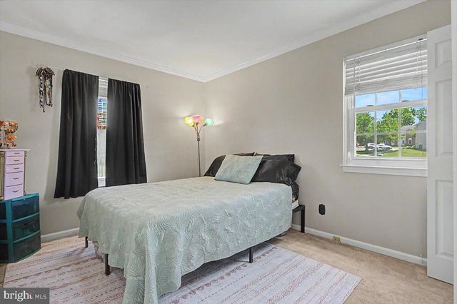 420 CEDARCREST LN, Upper Chichester, PA 19014