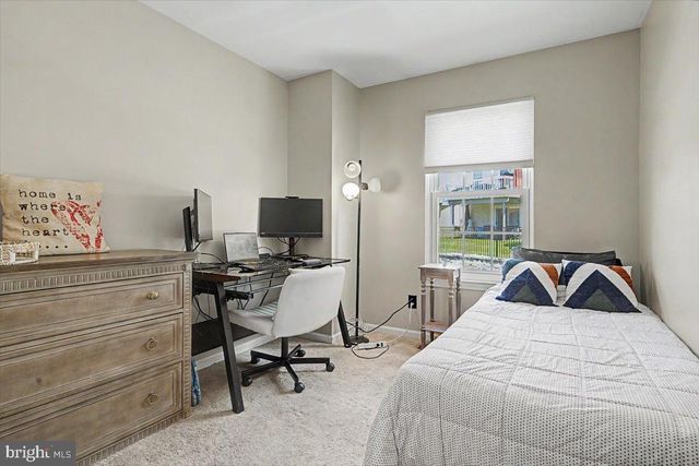 420 CEDARCREST LN, Upper Chichester, PA 19014