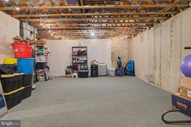 420 CEDARCREST LN, Upper Chichester, PA 19014