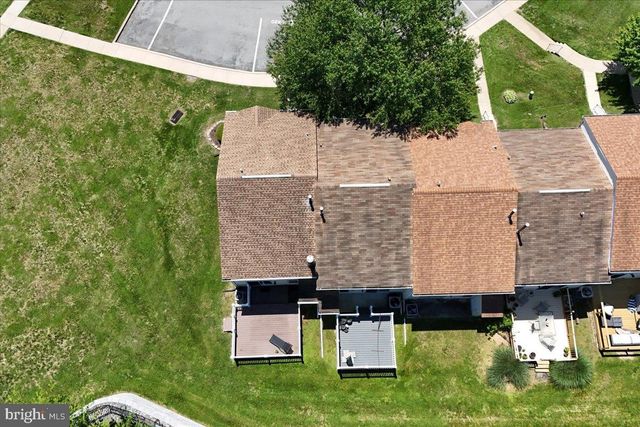 420 CEDARCREST LN, Upper Chichester, PA 19014