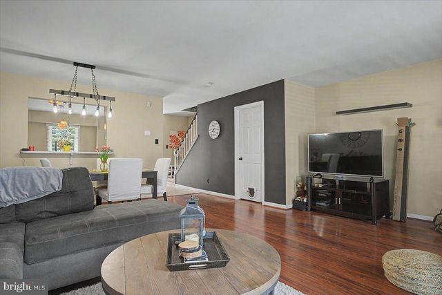 420 CEDARCREST LN, Upper Chichester, PA 19014