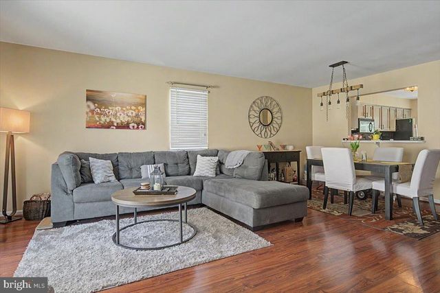420 CEDARCREST LN, Upper Chichester, PA 19014