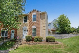 420 CEDARCREST LN, Upper Chichester, PA 19014