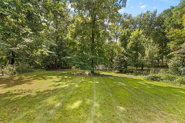 17025 11th Avenue N, Plymouth, MN 55447