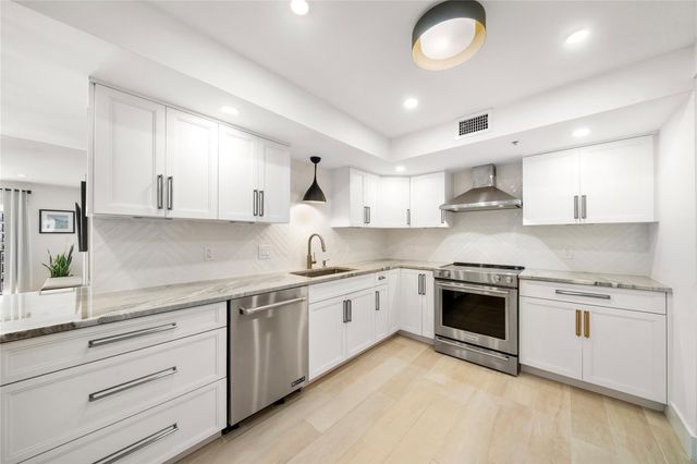 1201 S Ocean Drive 1607N, Hollywood, FL 33019