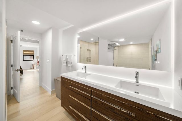 1201 S Ocean Drive 1607N, Hollywood, FL 33019