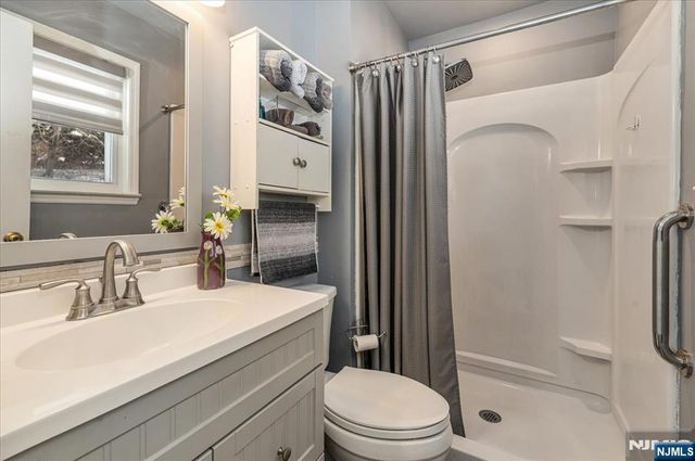 68 Marcia Road, Ringwood, NJ 07456