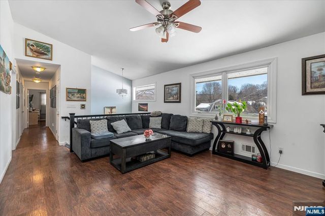 68 Marcia Road, Ringwood, NJ 07456