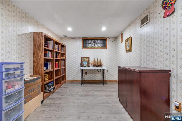 68 Marcia Road, Ringwood, NJ 07456