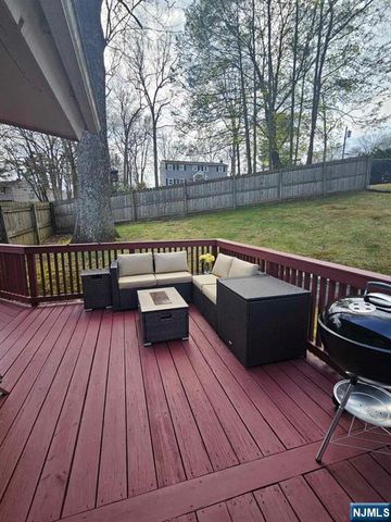 68 Marcia Road, Ringwood, NJ 07456