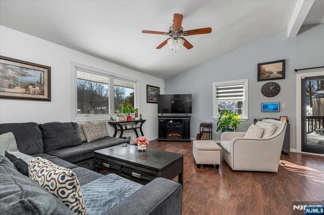 68 Marcia Road, Ringwood, NJ 07456