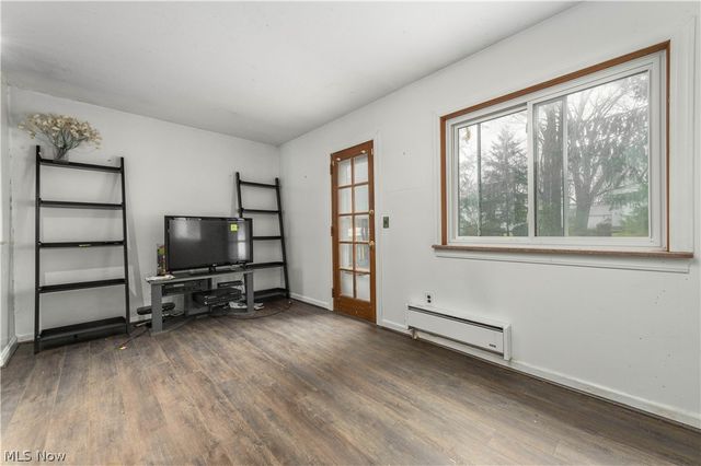 5275 Lynd Avenue, Lyndhurst, OH 44124