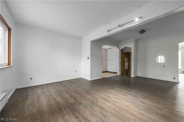 5275 Lynd Avenue, Lyndhurst, OH 44124