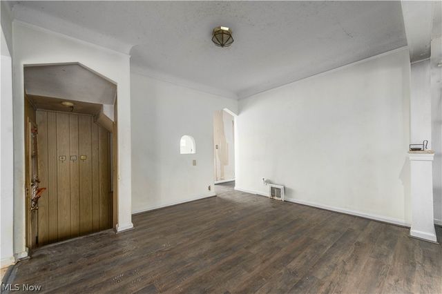 5275 Lynd Avenue, Lyndhurst, OH 44124