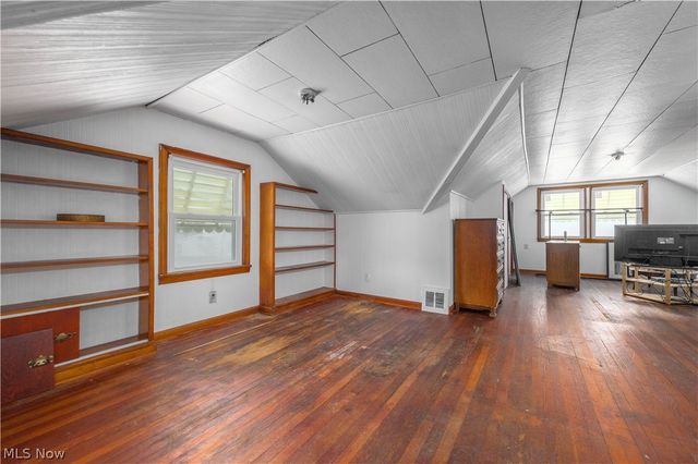 5275 Lynd Avenue, Lyndhurst, OH 44124