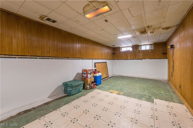 5275 Lynd Avenue, Lyndhurst, OH 44124