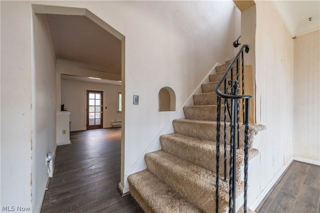 5275 Lynd Avenue, Lyndhurst, OH 44124