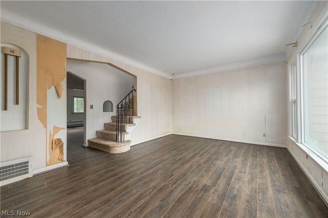 5275 Lynd Avenue, Lyndhurst, OH 44124