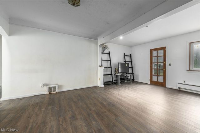 5275 Lynd Avenue, Lyndhurst, OH 44124