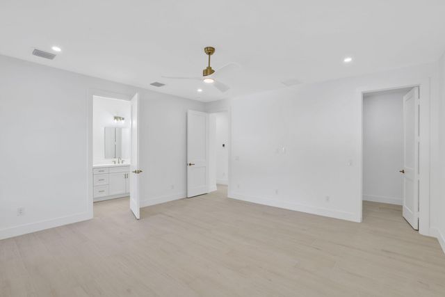 309 Claremont Lane, West Palm Beach, FL 33404