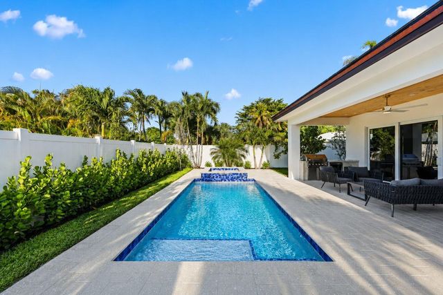 309 Claremont Lane, West Palm Beach, FL 33404