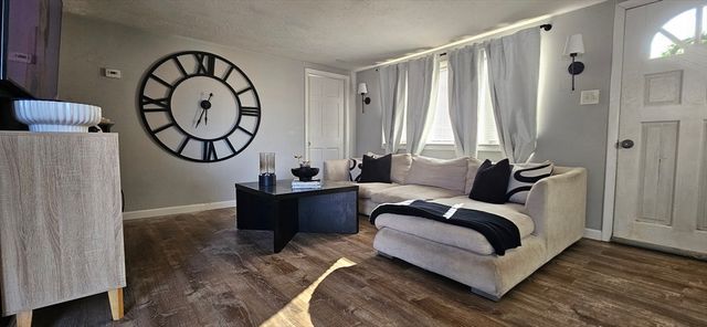 18 Massasoit Ave, Brockton, MA 02302