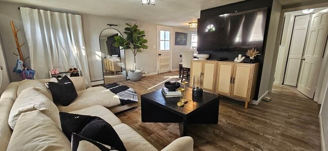 18 Massasoit Ave, Brockton, MA 02302