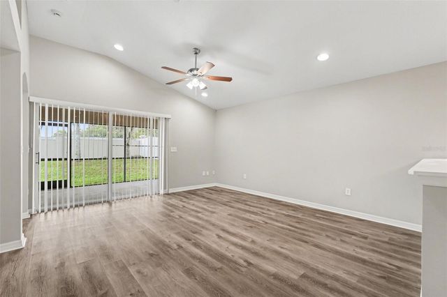 433 DOWN PINE DRIVE, Seffner, FL 33584