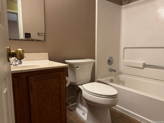 25607 CRIMSON BEAUTY, San Antonio, TX 78260