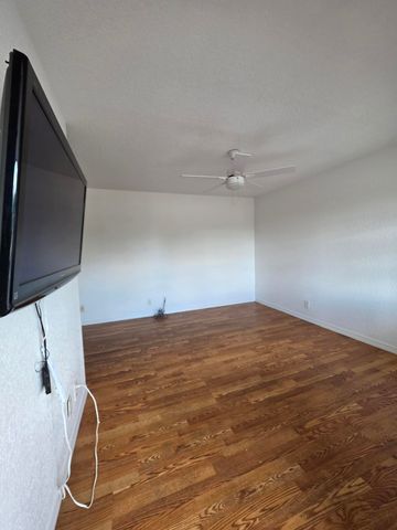 201 S J Street 8, Lake Worth Beach, FL 33460