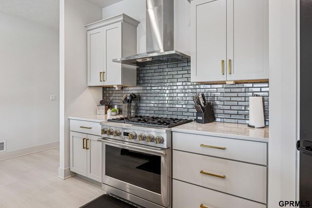 28533 Jessie Circle, Valley, NE 68064