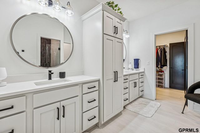 28533 Jessie Circle, Valley, NE 68064