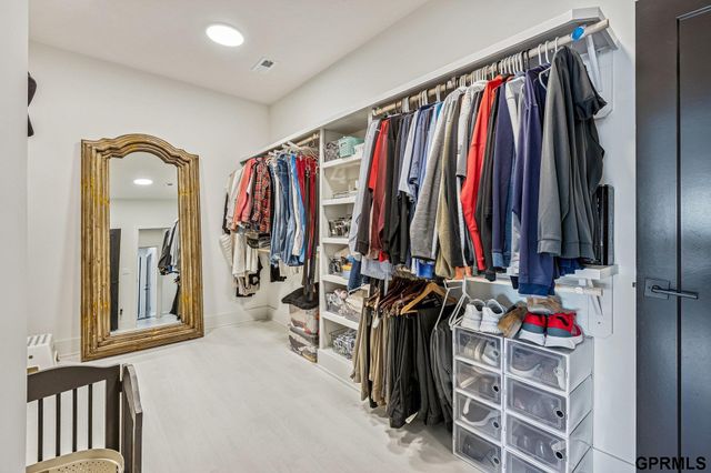 28533 Jessie Circle, Valley, NE 68064