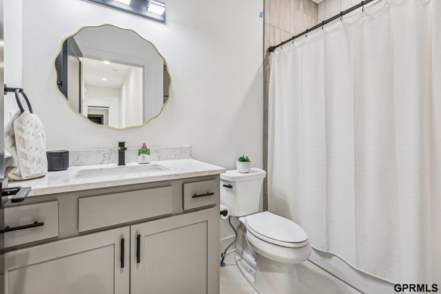 28533 Jessie Circle, Valley, NE 68064