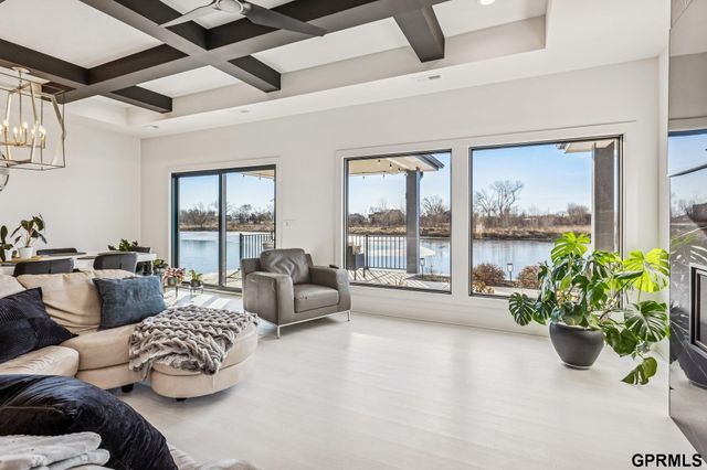 28533 Jessie Circle, Valley, NE 68064