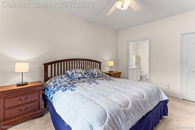 1637 Deepwood Circle, Rochester, MI 48307