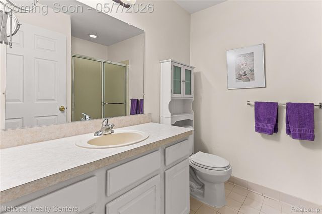 1637 Deepwood Circle, Rochester, MI 48307