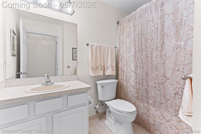 1637 Deepwood Circle, Rochester, MI 48307
