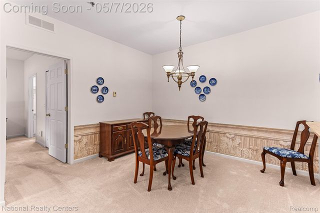 1637 Deepwood Circle, Rochester, MI 48307