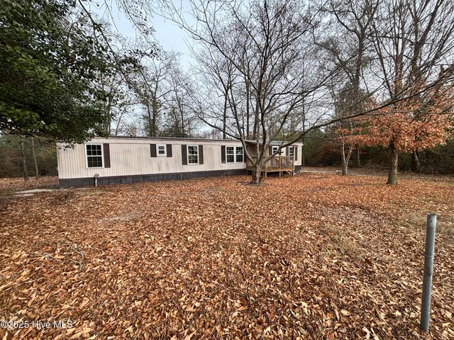 4205 Bass Lake Road, Clinton, NC 28328