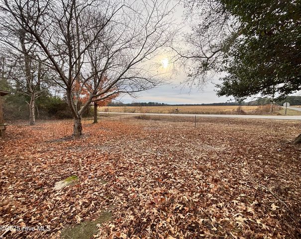 4205 Bass Lake Road, Clinton, NC 28328