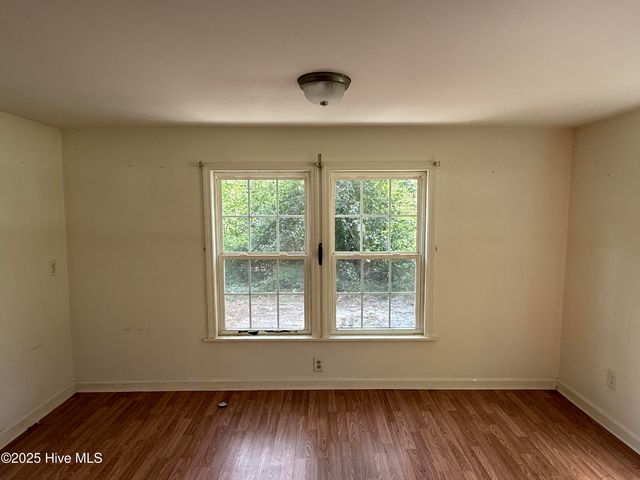 4205 Bass Lake Road, Clinton, NC 28328